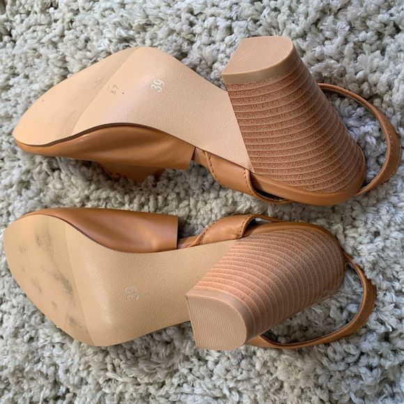 Open Toe Caramel Unique Gorgeous Heels - Picture 6 of 9